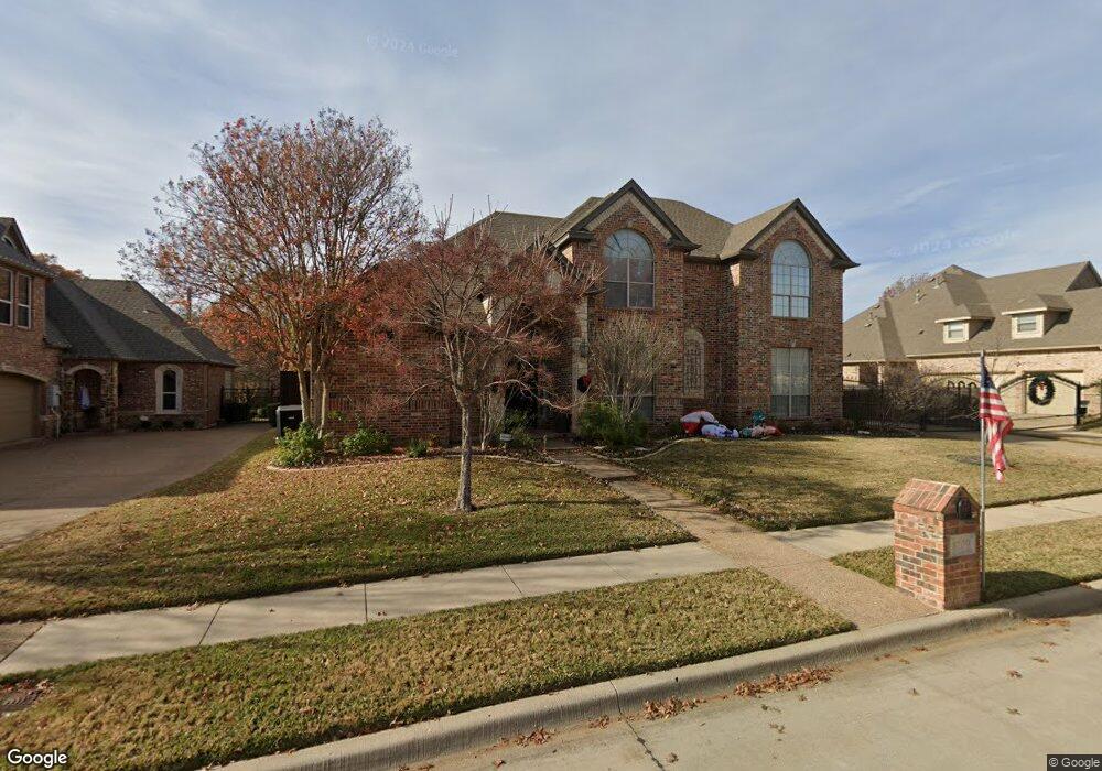 8109 Kentwood Dr, North Richland Hills, TX 76182 - photo 1