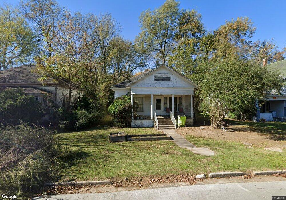 504 S Maple St, Stuttgart, AR 72160 - photo 1