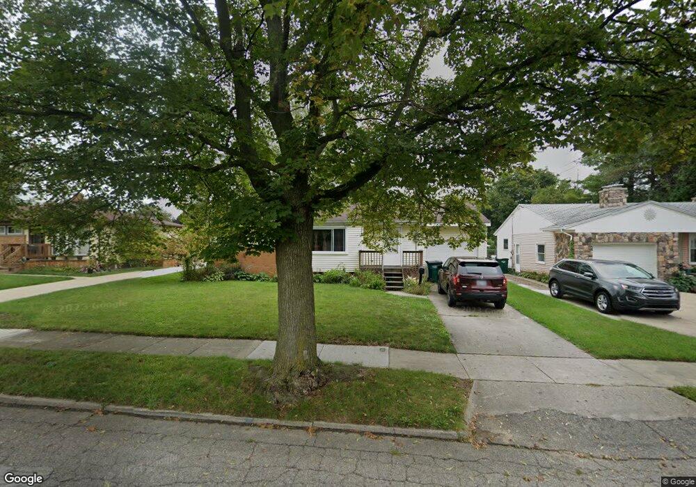 3509 Schlee St, Lansing, MI 48910 - photo 1