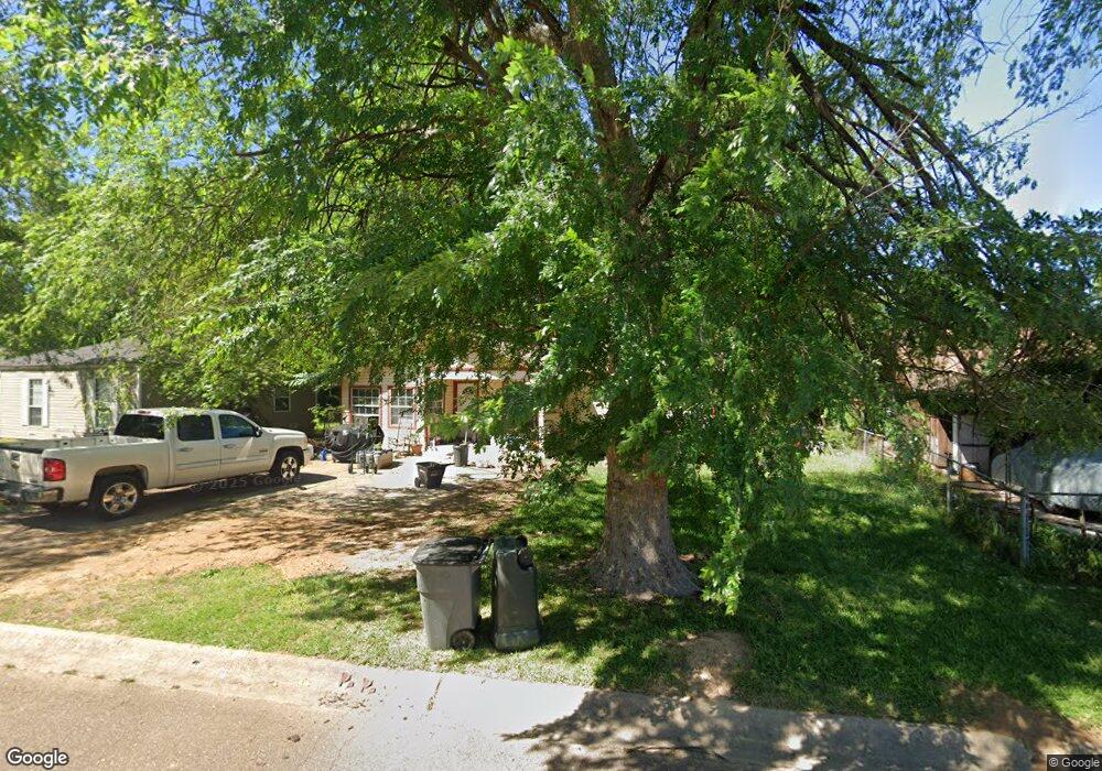 833 Singapore Dr, Wake Village, TX 75501 - photo 1