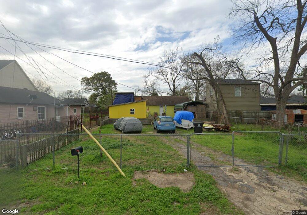 5609 Maury St, Houston, TX 77009 - photo 1