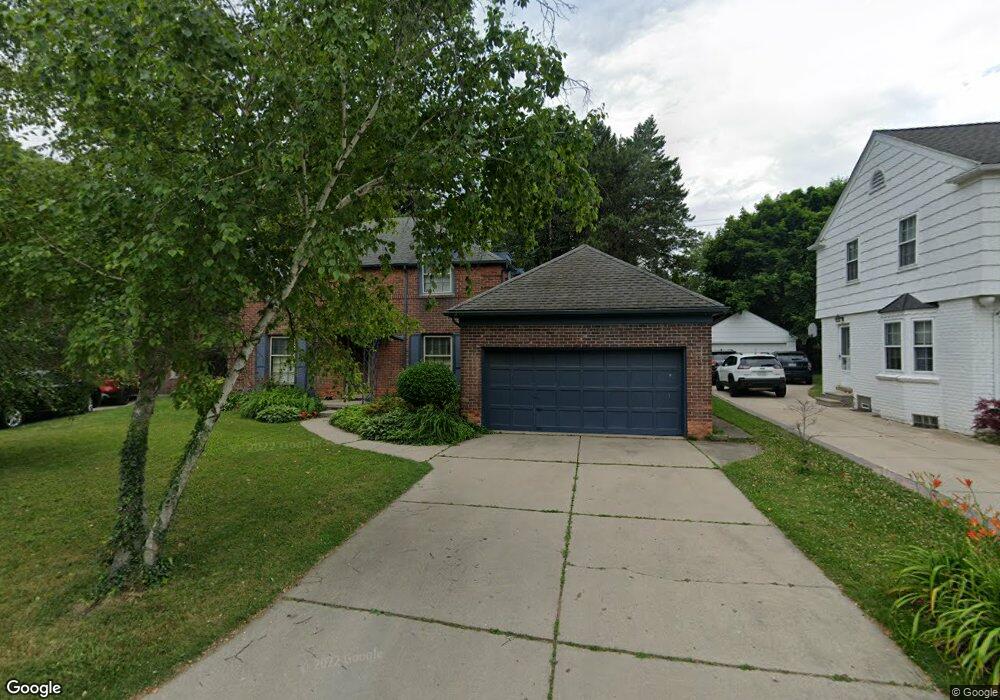 43 Pine Ct, Grosse Pointe Farms, MI 48236 - photo 1