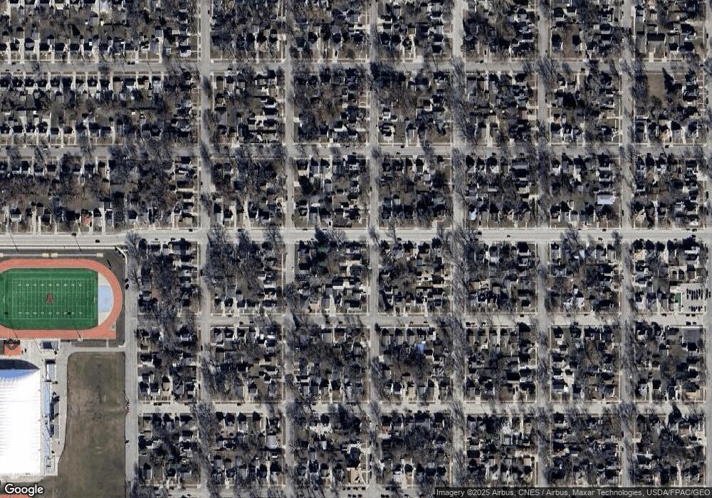 411 9th St NW, Austin, MN 55912 - photo 1