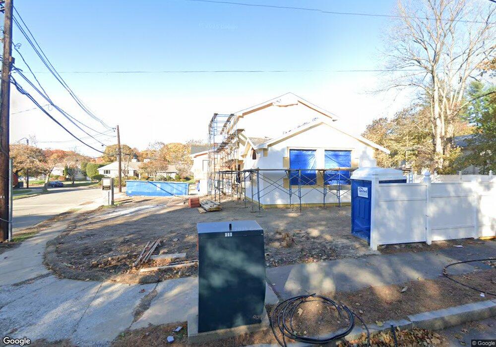 366 Brookline St, Newton, MA 02459 - photo 1