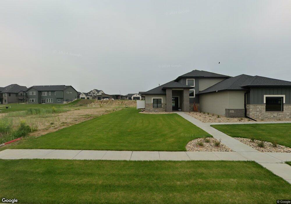 5509 E Saddle Ridge Cir, Sioux Falls, SD 57110 - photo 1