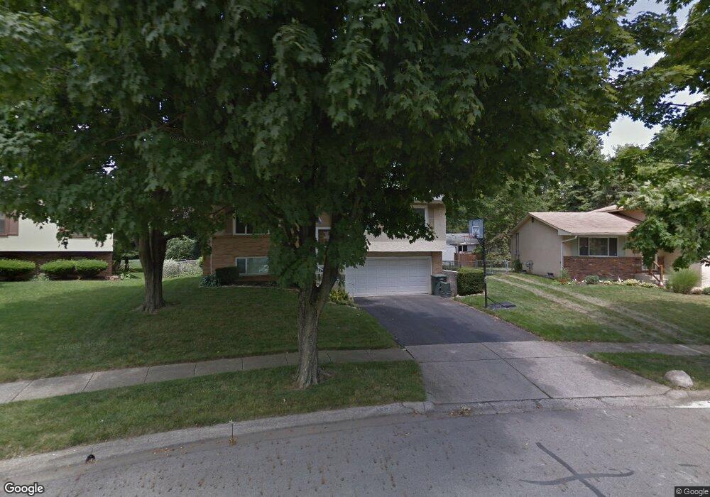 1172 Redfield Dr, Columbus, OH 43229 - photo 1