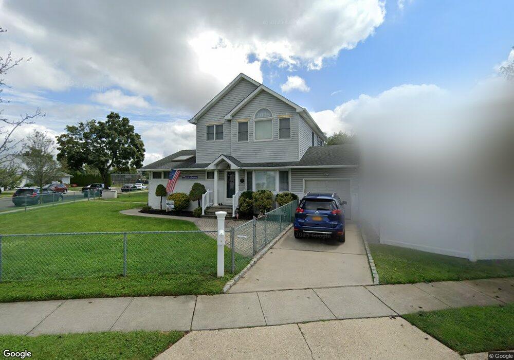 4 Durham Place, Plainview, NY 11803 - photo 1