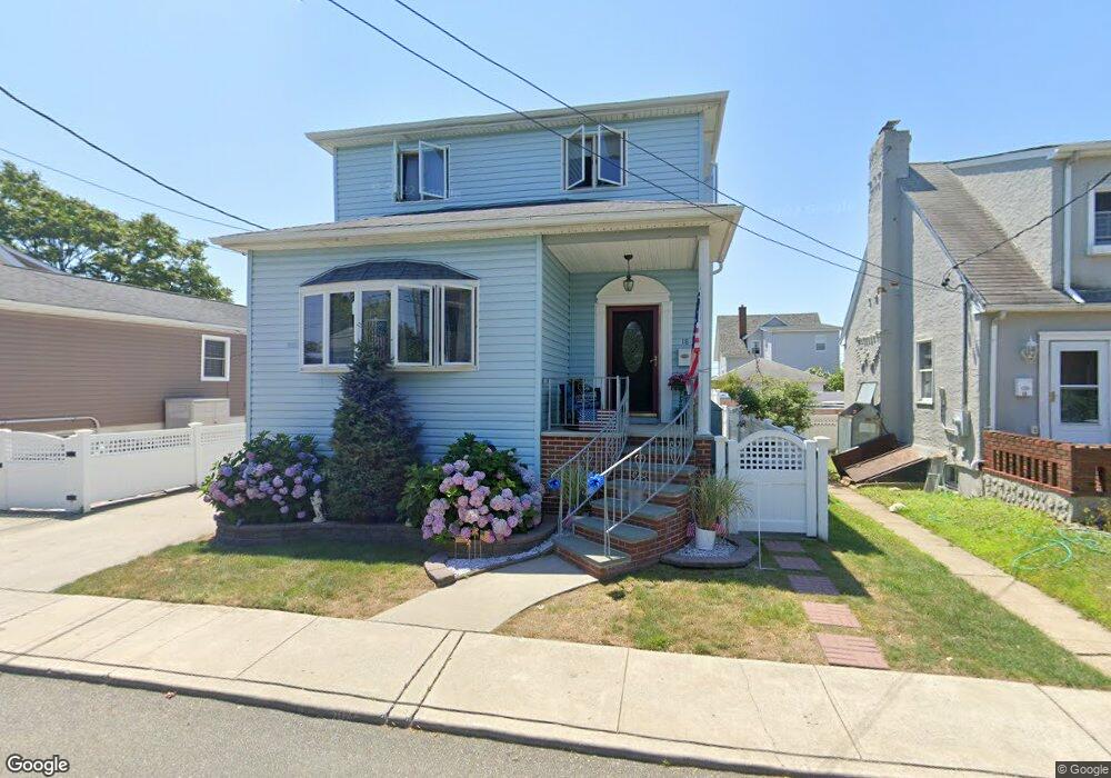 18-42 W 19th Rd, Broad Channel, NY 11693 - photo 1