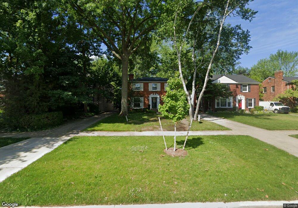 1347 Whittier Rd, Grosse Pointe Park, MI 48230 - photo 1
