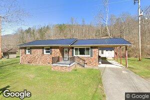 106 Pridemore Ln, Hindman, KY 41822