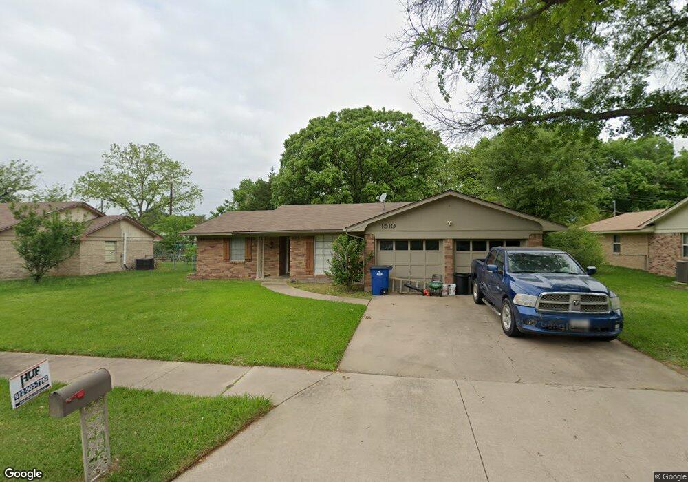 1510 Munn Dr, Ennis, TX 75119 - photo 1
