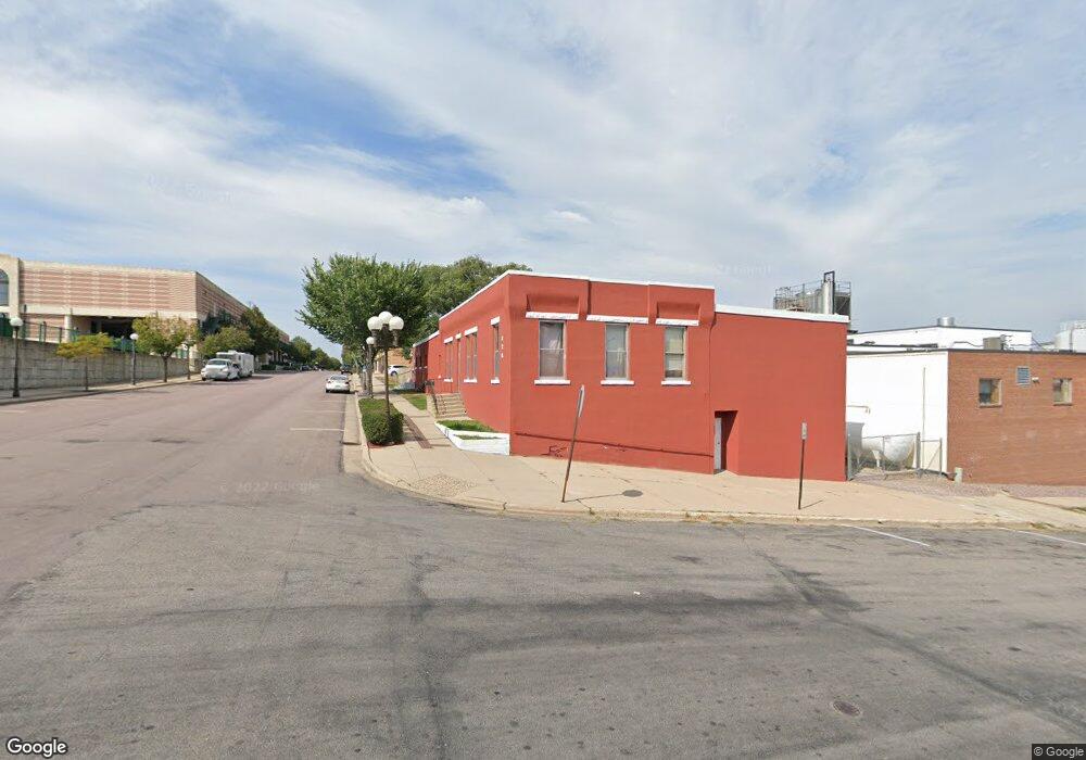 326 Center St, New Ulm, MN 56073 - photo 1