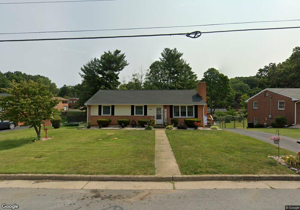 205 Hudson Ave, Staunton, VA 24401 - photo 1
