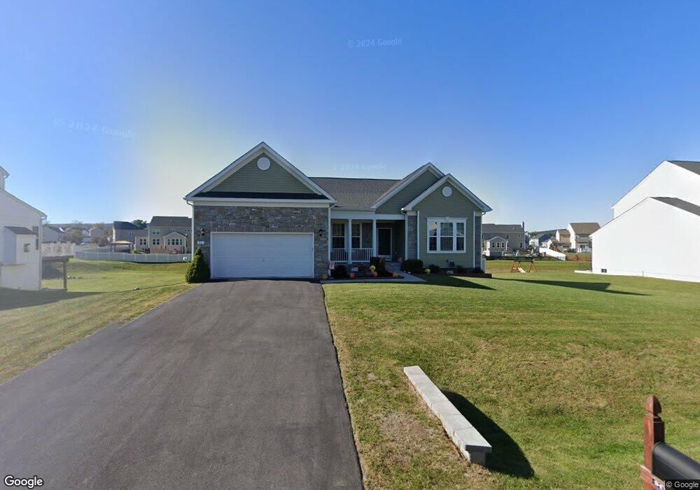 31 Chaucer Ln, Gerrardstown, WV 25420 - photo 1