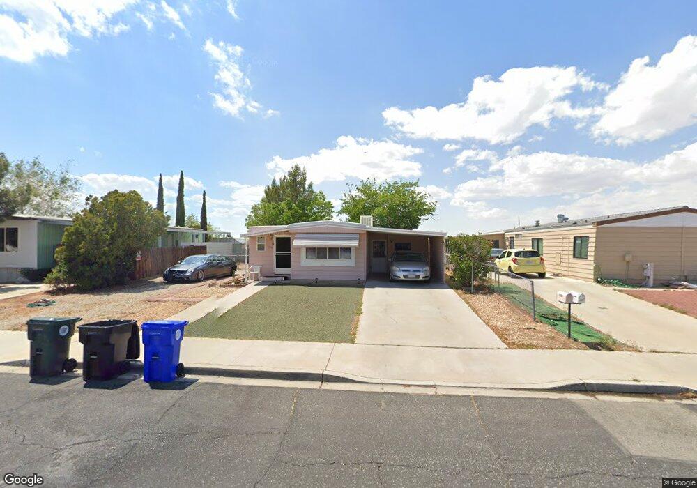 13886 Riviera Dr, Victorville, CA 92395 - photo 1