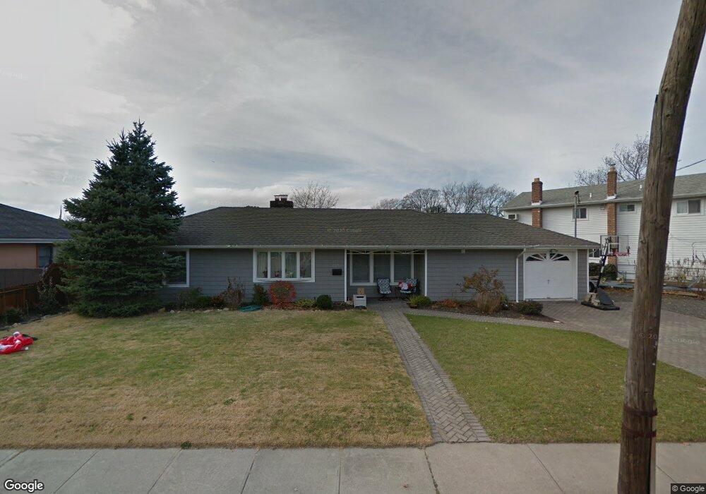 2590 W End Ave, Baldwin, NY 11510 - photo 1