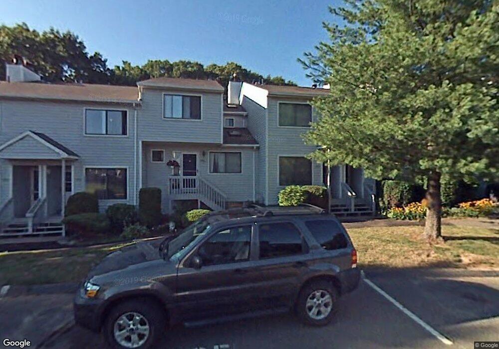 374 Cypress Rd, Newington, CT 06111 - photo 1