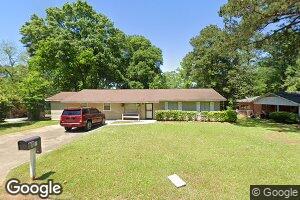 919 Oxford Dr, Laurel, MS 39440