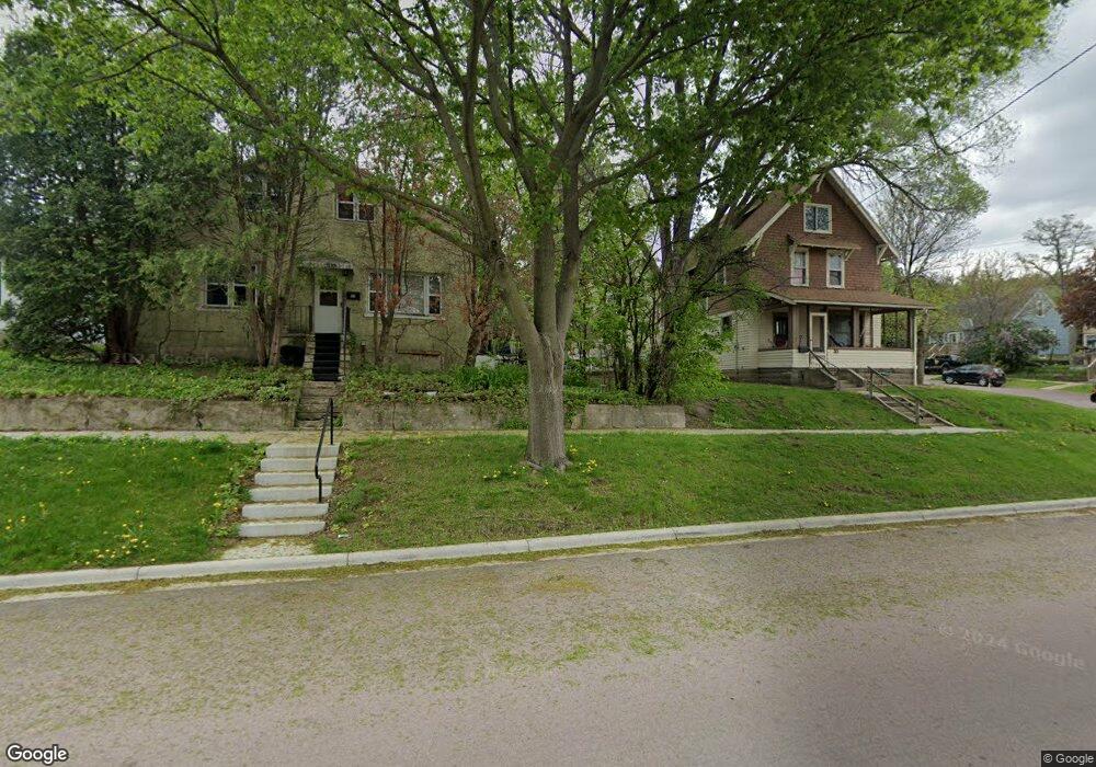 512 512 E Plum St, Mankato, MN 56001 - photo 1