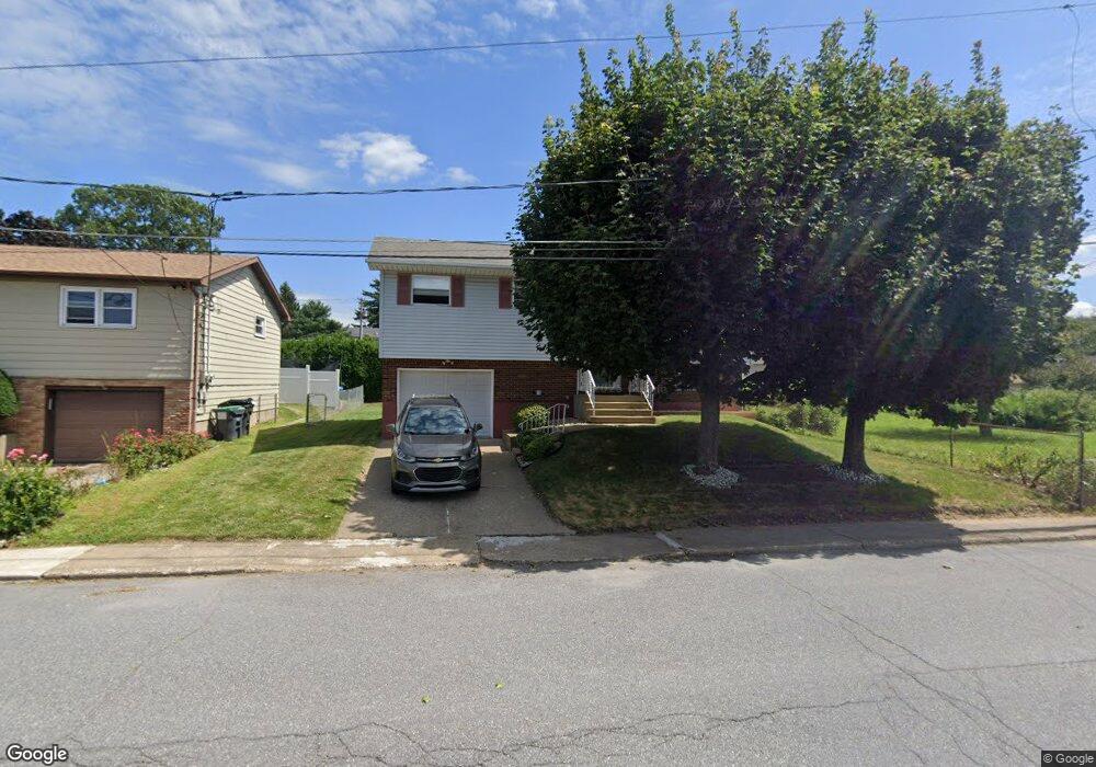 945 Mckinley St, Hazleton, PA 18202 - photo 1