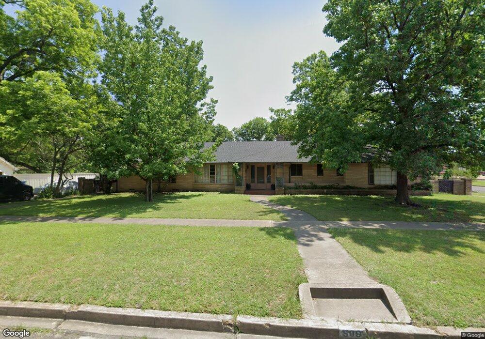 509 W Knox St, Ennis, TX 75119 - photo 1
