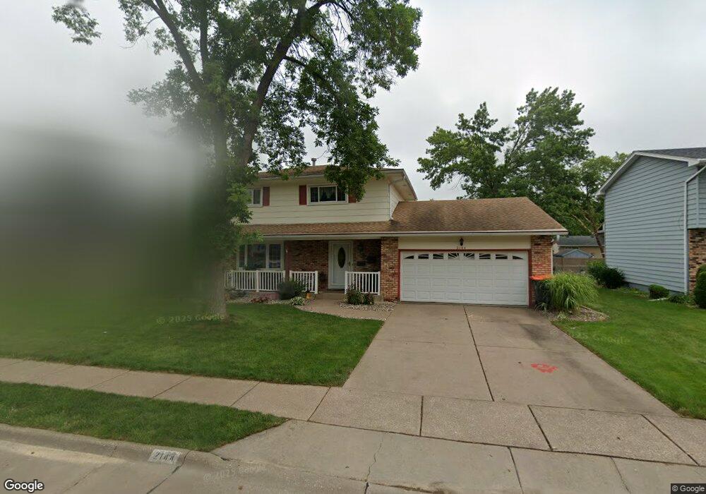 2144 W 29th St, Davenport, IA 52804 - photo 1