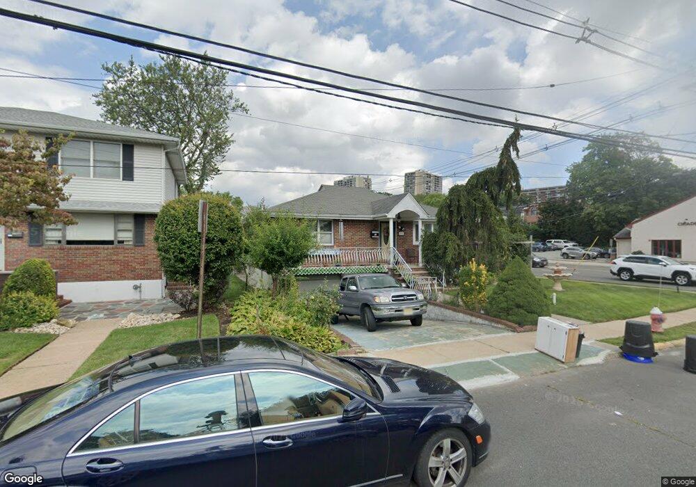 201 Virginia Ave, Fort Lee, NJ 07024 - photo 1