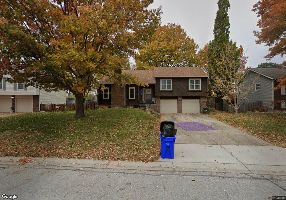 4744 Halsey St, Shawnee, KS 66216 - photo 1