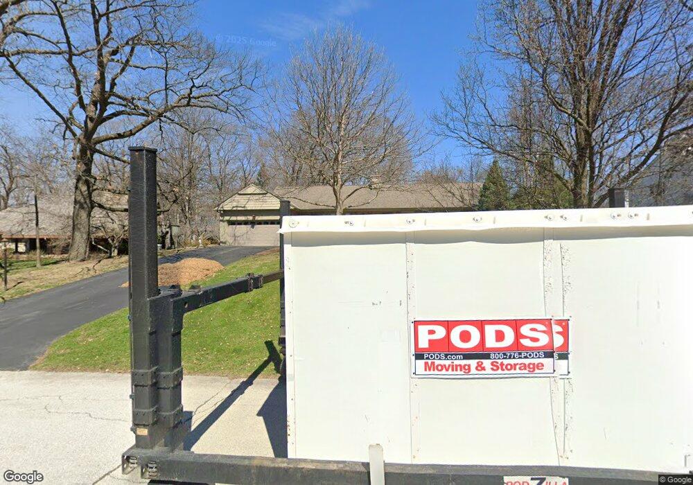 13200 Oakhurst Dr, Elm Grove, WI 53122 - photo 1