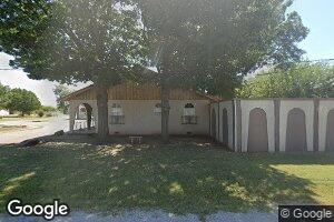 902 S 8th St, Comanche, OK 73529