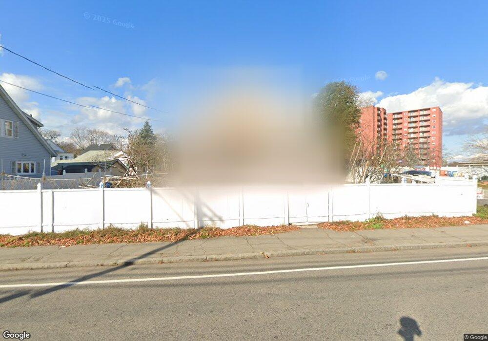 139 W Squantum St, Quincy, MA 02171 - photo 1