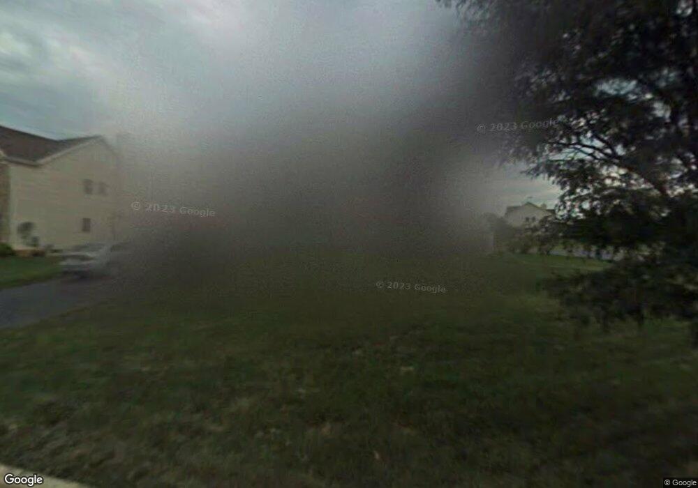 5374 Wheatsheaf Ln, Bethlehem, PA 18017 - photo 1