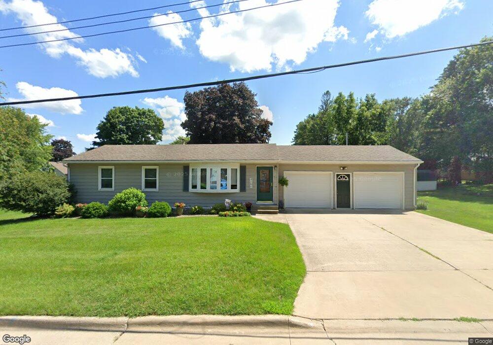 710 Troy Rd, Albert Lea, MN 56007 - photo 1