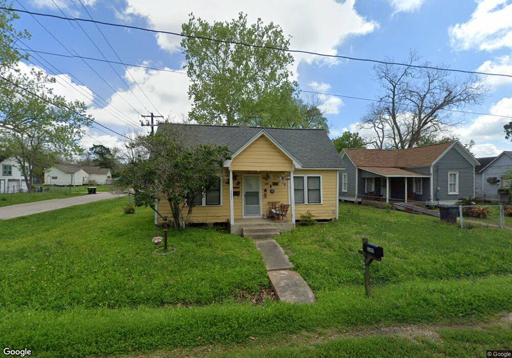 2601 Avenue I, Bay City, TX 77414 - photo 1