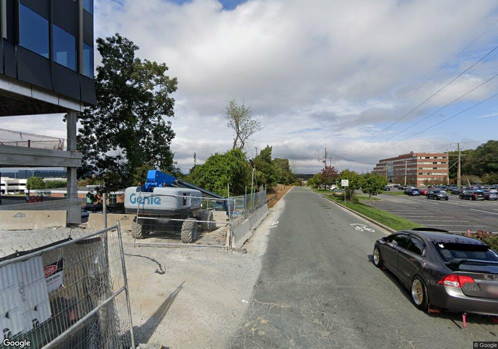 208 5th Ave unit 208 1/2, Waltham, MA 02451 - photo 1