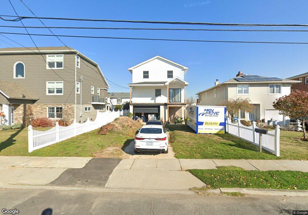 143 Trafalgar Blvd, Island Park, NY 11558 - photo 1