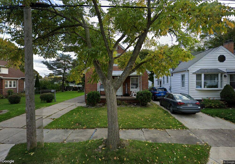 1313 Berten St, Lansing, MI 48910 - photo 1