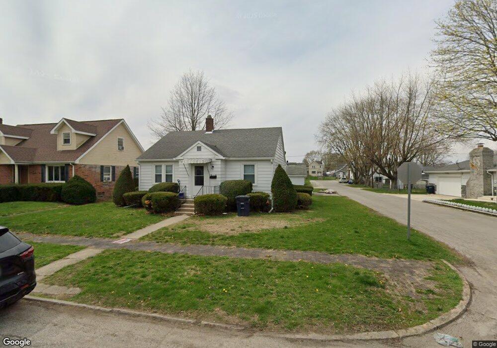 136 N 10th St, Elwood, IN 46036 - photo 1