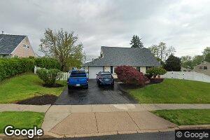 41 Canary Rd, Levittown, PA 19057