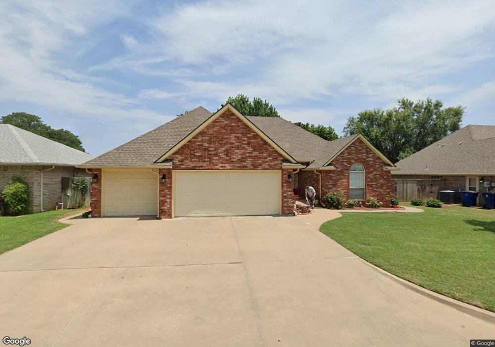 3406 Crownoaks Dr, Duncan, OK 73533 - photo 1