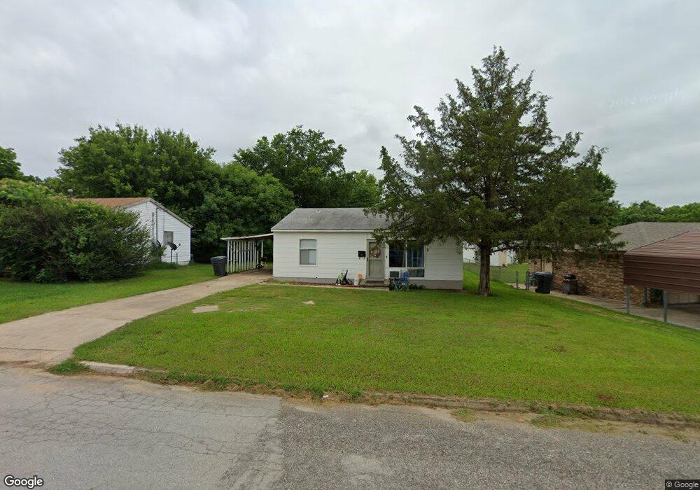 1736 Easley Dr, Ardmore, OK 73401 - photo 1