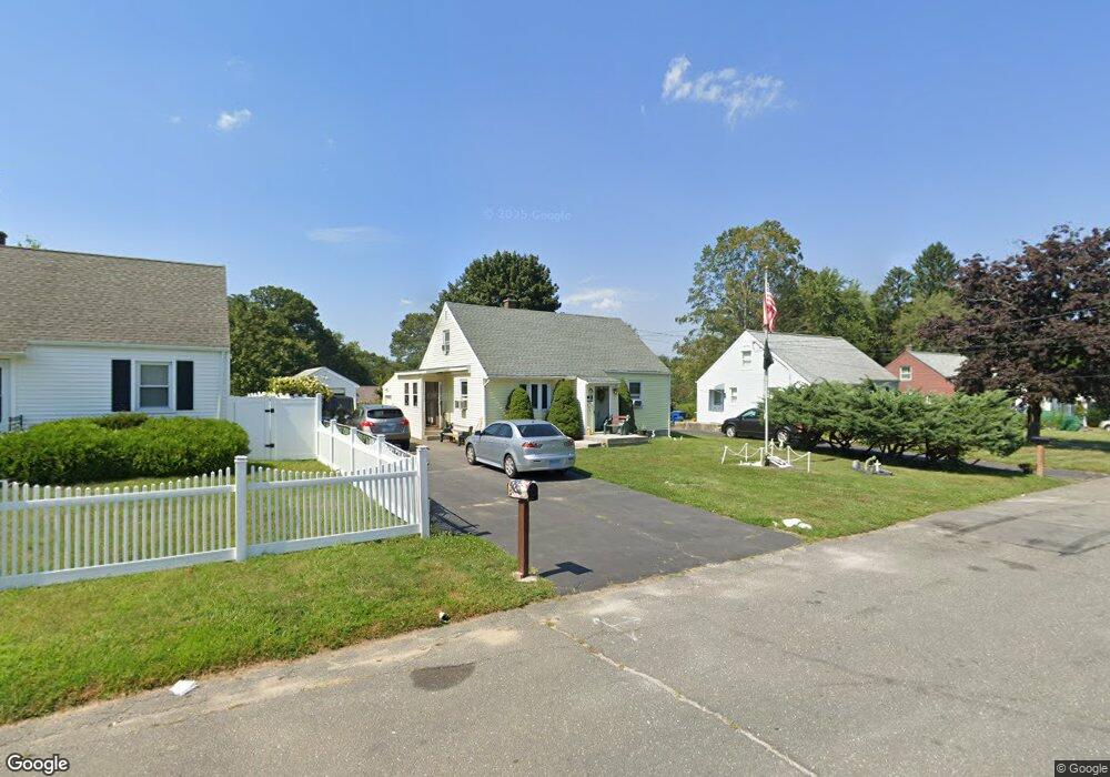 172 Crestwood Ave, Waterbury, CT 06704 - photo 1