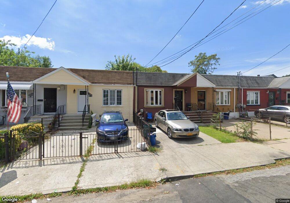 153-20 111th Rd, Jamaica, NY 11433 - photo 1