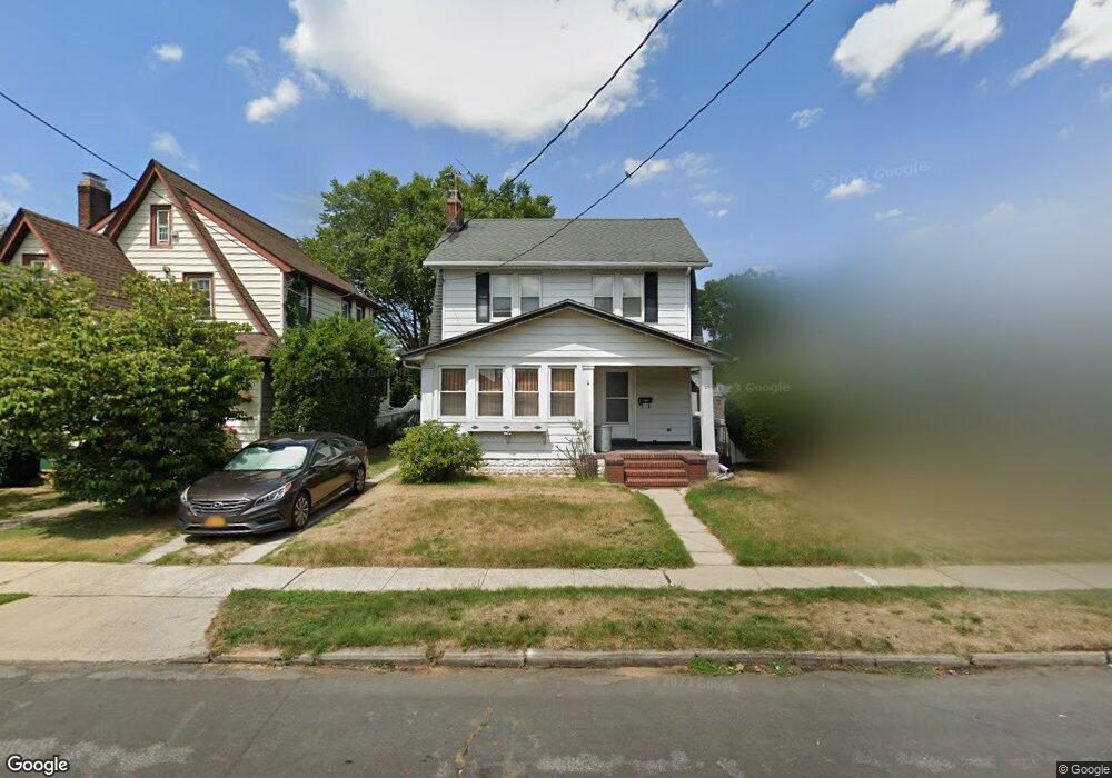 25 Waterview Place, Lynbrook, NY 11563 - photo 1