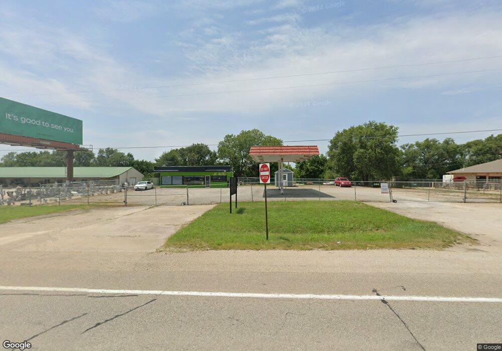 5149 SW Topeka Blvd, Topeka, KS 66609 - photo 1