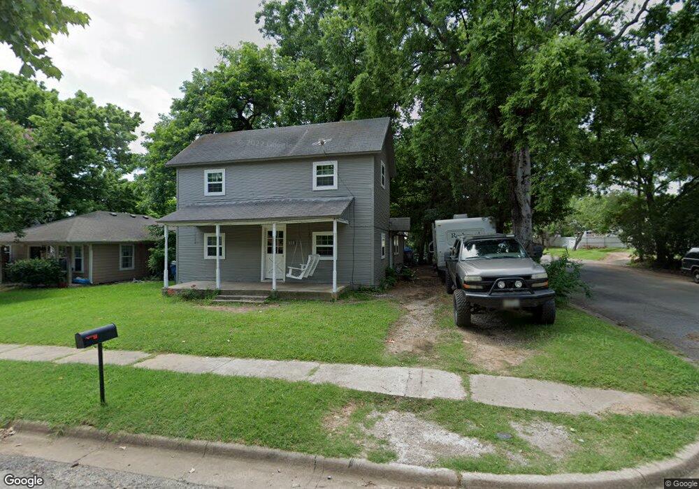 830 W Nelson St, Denison, TX 75020 - photo 1