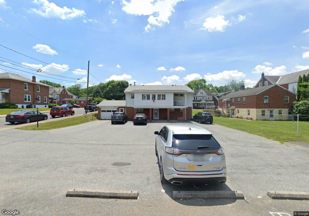 905 Chestnut St, Emmaus, PA 18049 - photo 1