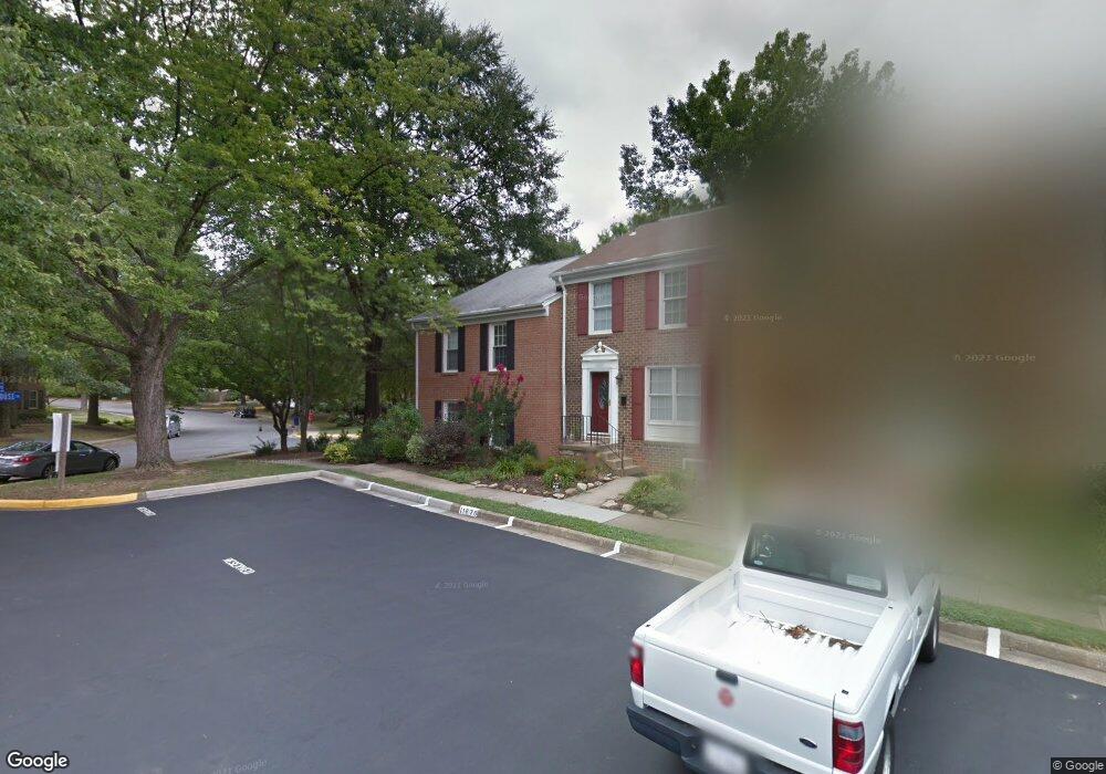 11878 Dunlop Ct, Reston, VA 20191 - photo 1