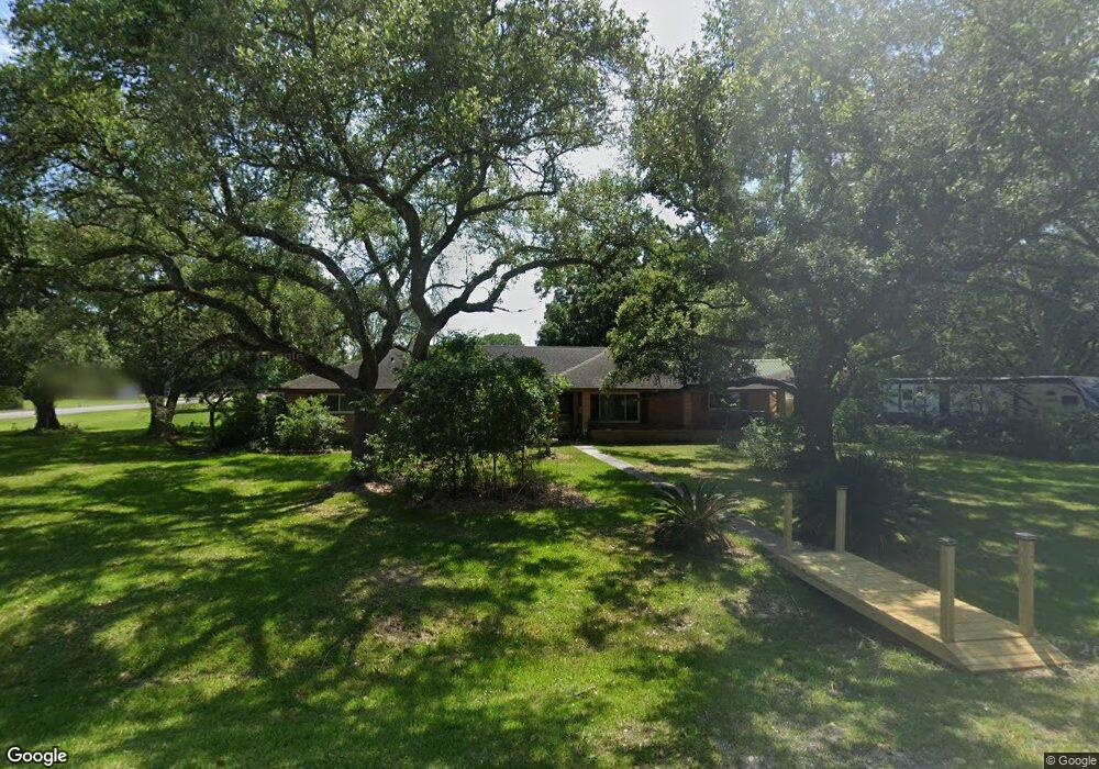 15910 Candy Cane Ln, Alvin, TX 77511 - photo 1