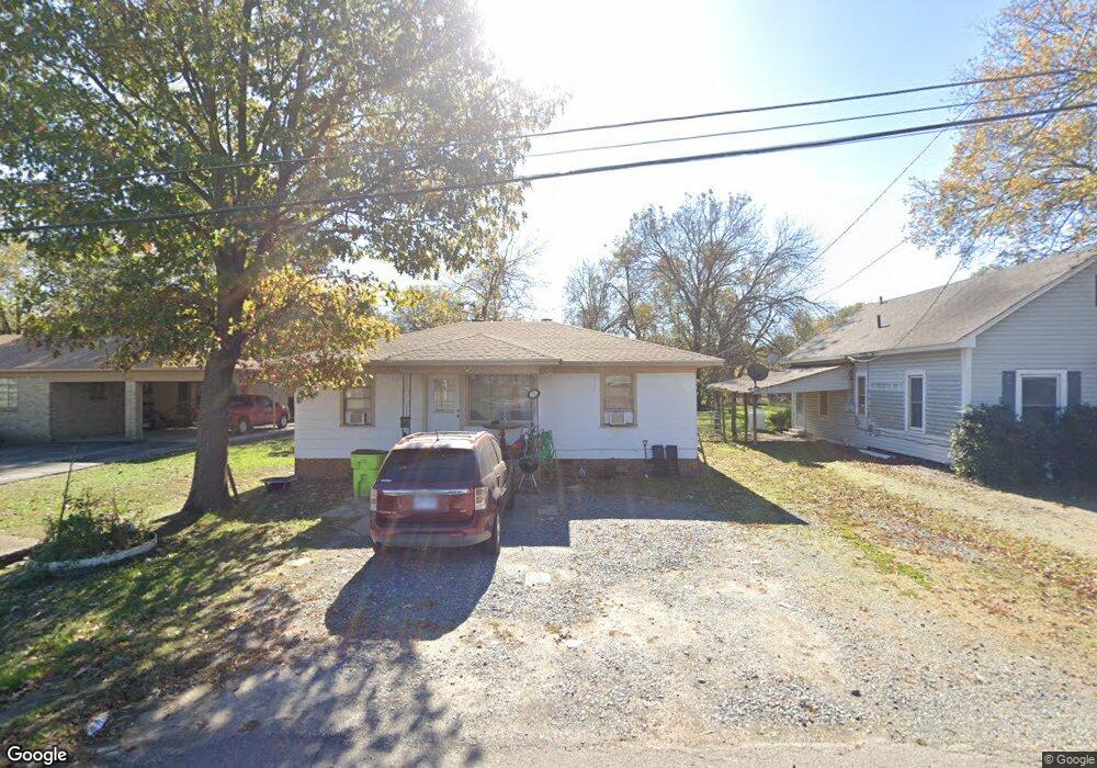 906 E 7th St, Stuttgart, AR 72160 - photo 1